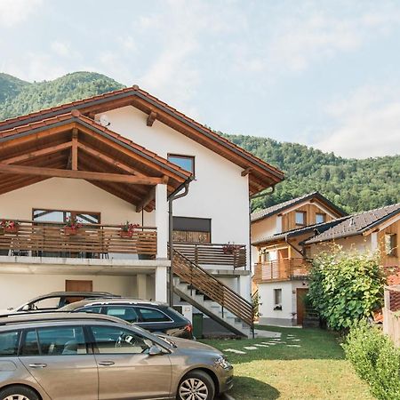 Pr' Petrcu Apartment Tolmin Luaran gambar