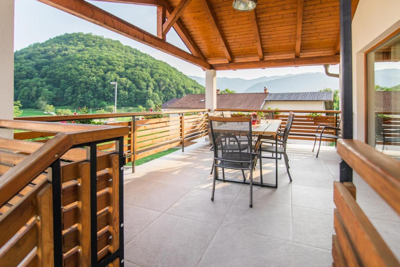 Pr' Petrcu Apartment Tolmin Luaran gambar