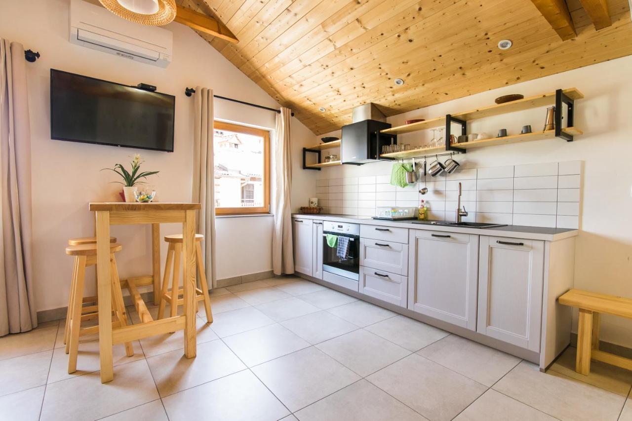 Pr' Petrcu Apartment Tolmin Luaran gambar