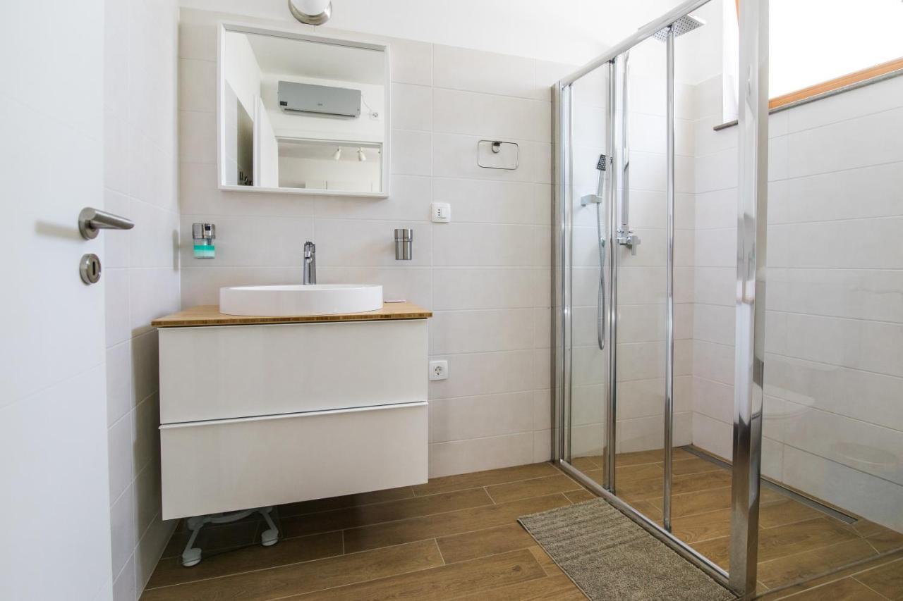 Pr' Petrcu Apartment Tolmin Luaran gambar