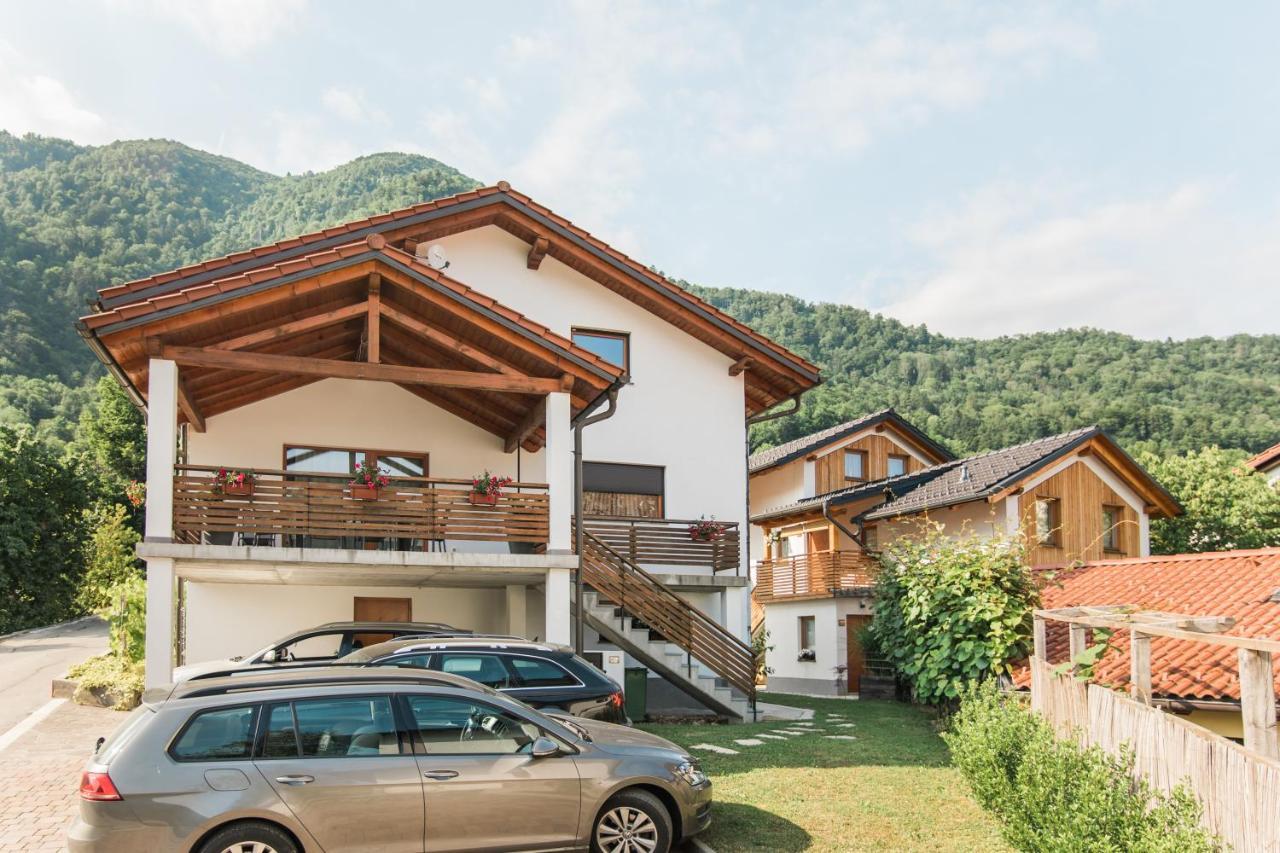 Pr' Petrcu Apartment Tolmin Luaran gambar